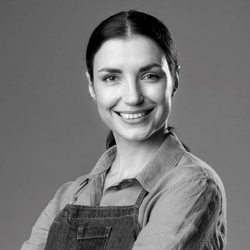 Лора Найденова